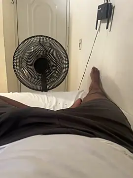 Snapshot of anubi0880 chatting on February 24, 7:23 pm anubi0880 online show from February 24, 7:23 pm