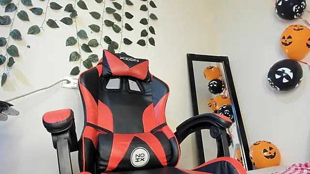 johan beley  online show from October 25, 2:24 pm