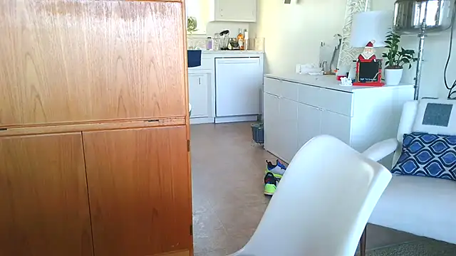 costanza7070 online show from December 2, 4:24 pm