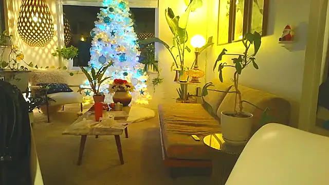 Snapshot of costanza7070 chatting on January 9, 5:54 am costanza7070 online show from January 9, 5:54 am