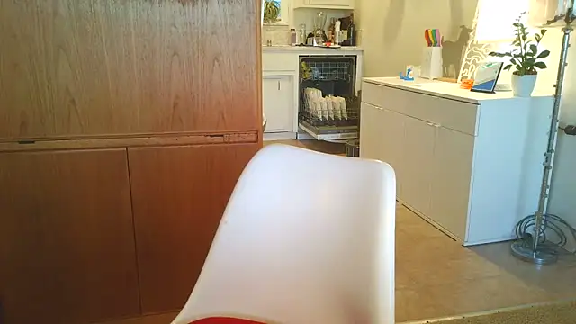 Snapshot of costanza7070 chatting on February 1, 1:37 am costanza7070 online show from February 1, 1:37 am