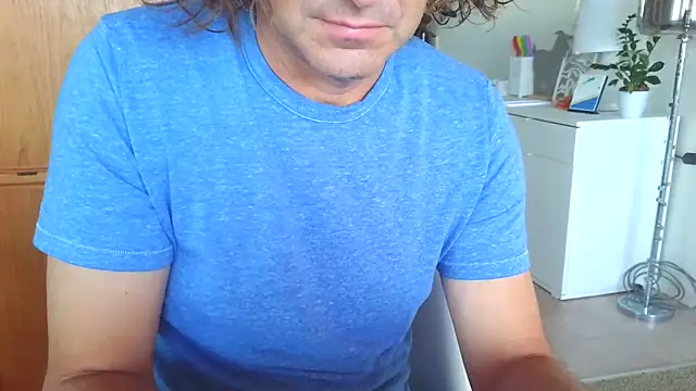 Snapshot of costanza7070 chatting on February 1, 7:12 pm costanza7070 online show from February 1, 7:12 pm