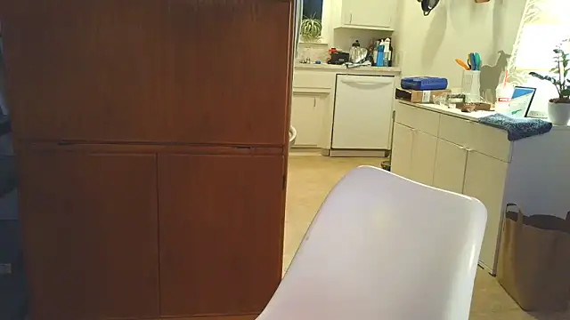 Snapshot of costanza7070 chatting on March 2, 7:15 am costanza7070 online show from March 2, 7:15 am