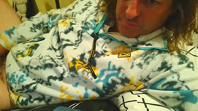 Snapshot of costanza7070 chatting on June 18, 4:46 am costanza7070 online show from June 18, 4:46 am