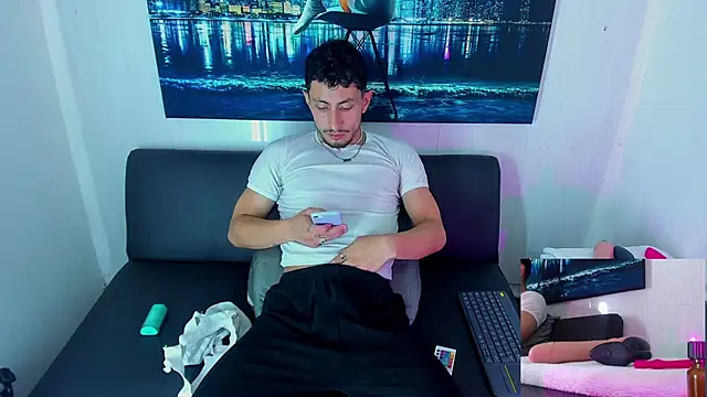 Piggy Eddy online show from September 19, 8:53 pm