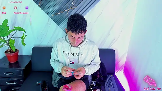 Piggy Eddy online show from November 25, 10:32 pm