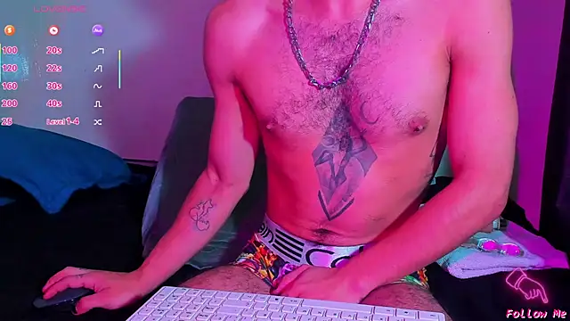 Piggy Eddy online show from March 14, 2:39 am