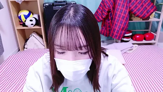 Snapshot of mari_tan_ch chatting on December 14, 12:27 am mari tan ch online show from December 14, 12:27 am