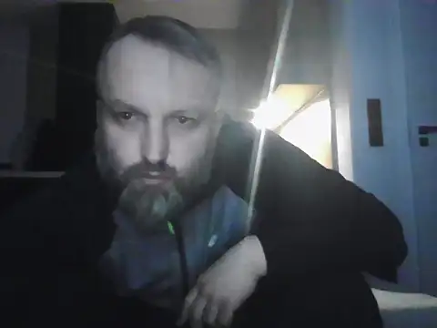 Snapshot of Przemooo87 chatting on March 12, 7:42 pm Przemooo87 online show from March 12, 7:42 pm