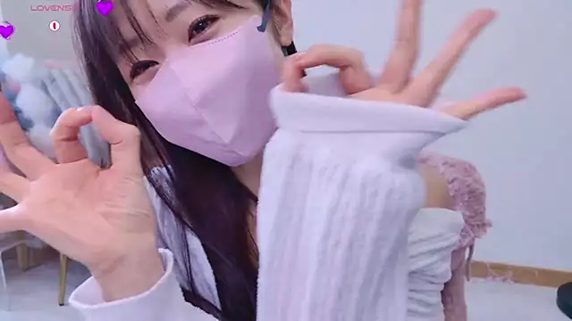 Snapshot of meg_0901 chatting on March 21, 4:28 am meg 0901 online show from March 21, 4:28 am