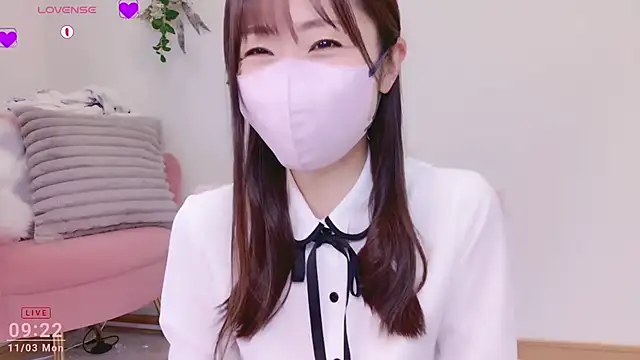 Snapshot of meg_0901 chatting on November 3, 12:24 am meg 0901 online show from November 3, 12:24 am