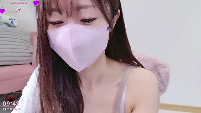 Snapshot of meg_0901 chatting on November 19, 12:43 am meg 0901 online show from November 19, 12:43 am