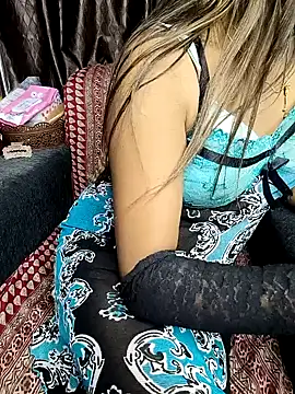 Snapshot of sexy-mohini chatting on January 31, 9:48 pm sexy-mohini online show from January 31, 9:48 pm