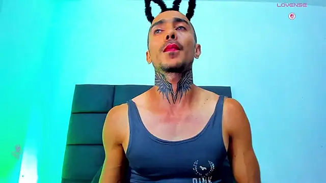 steven hott8 online show from April 12, 10:15 pm