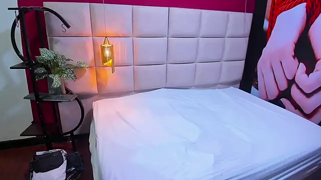 Amberluy online show from July 19, 8:45 pm