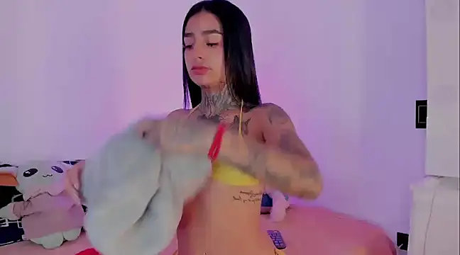 shadowcatt  online show from January 8, 7:45 pm