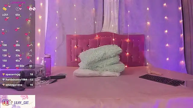 Wild lilhy online show from February 2, 10:28 pm