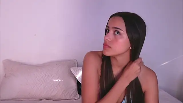 Snapshot of Nicky_and_Blake chatting on December 13, 9:20 pm Nicky and Blake online show from December 13, 9:20 pm