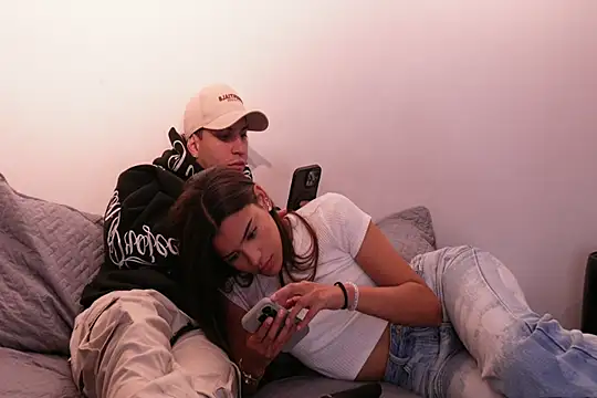 Snapshot of Nicky_and_Blake chatting on March 3, 12:15 am Nicky and Blake online show from March 3, 12:15 am