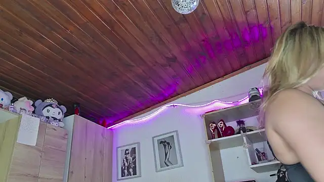 angelica sparks online show from July 8, 1:54 am