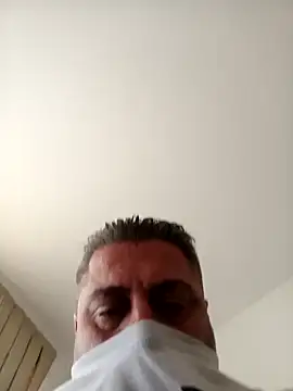 Snapshot of blackin_4141 chatting on September 18, 9:22 am blackin 4141 online show from September 18, 9:22 am