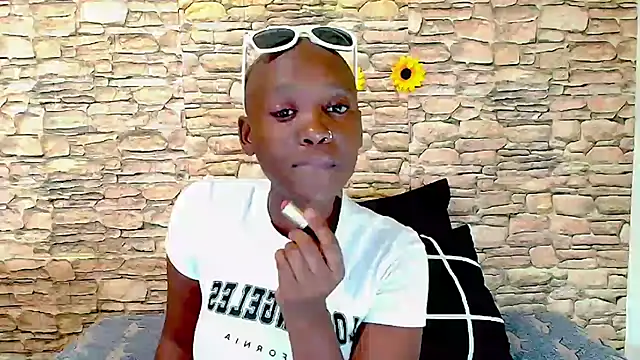 EbonyOlive69 online show from March 29, 5:13 pm