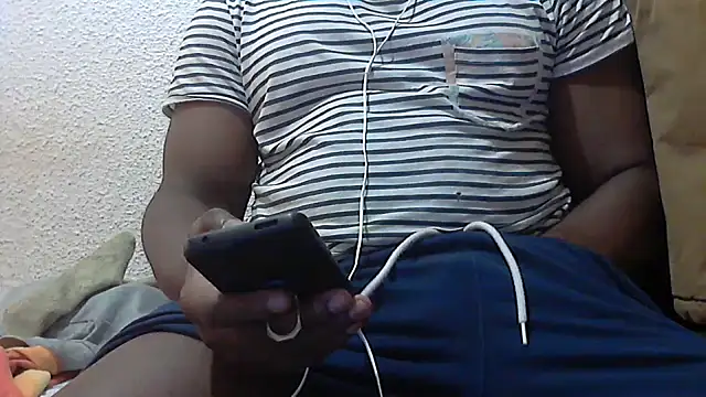 mmoiblack online show from October 23, 1:43 pm