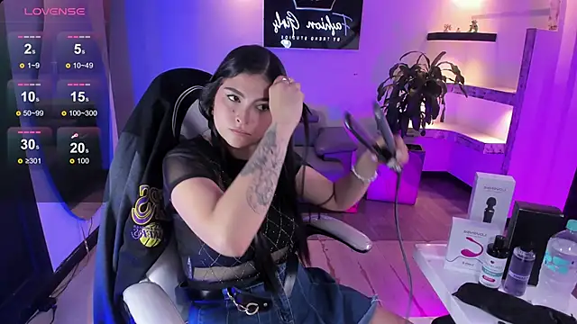 Snapshot of TifanyWhite_ chatting on March 21, 8:40 pm TifanyWhite online show from March 21, 8:40 pm