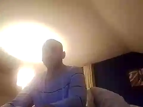 Snapshot of DrbigdickUK chatting on December 26, 12:03 am DrbigdickUK online show from December 26, 12:03 am