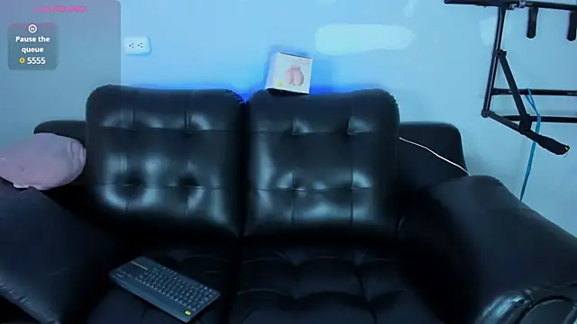 Rob saenz  online show from March 6, 4:07 pm