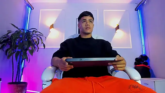 Rob saenz  online show from November 8, 3:34 pm