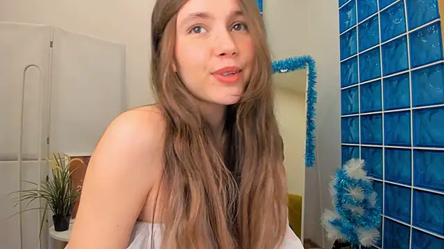 MaryannSoftt online show from December 18, 1:34 pm