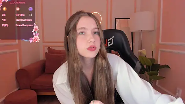 MaryannSoftt online show from October 1, 4:35 pm