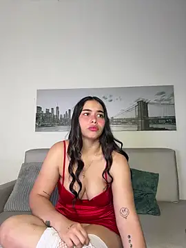 SophieRoyals online show from April 1, 12:50 pm