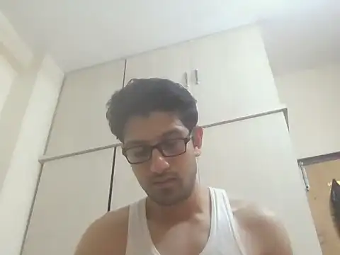 Snapshot of arjun_077 chatting on October 21, 9:59 pm arjun 077 online show from October 21, 9:59 pm