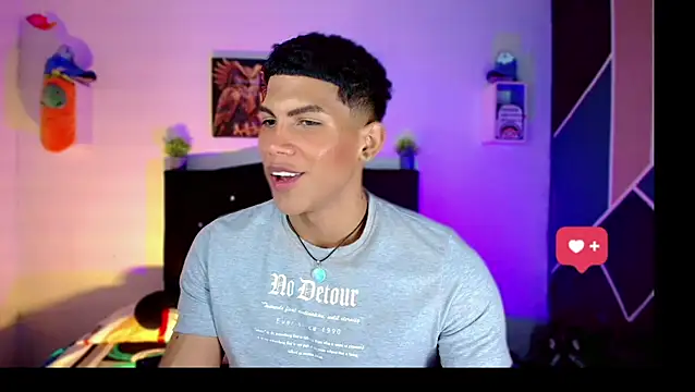 Damian latinxxx online show from March 8, 9:28 am