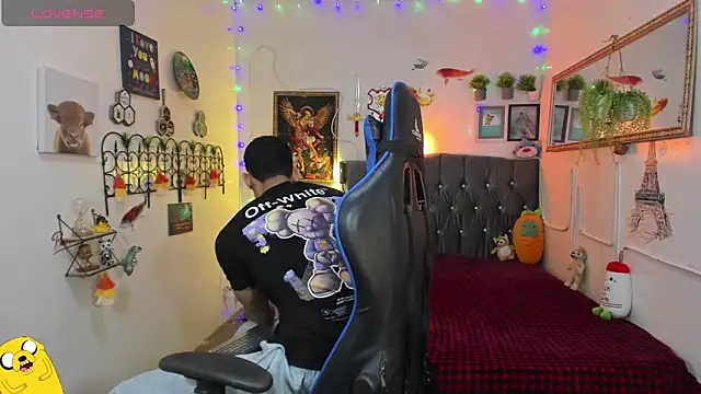 Damian latinxxx online show from January 10, 2:57 am