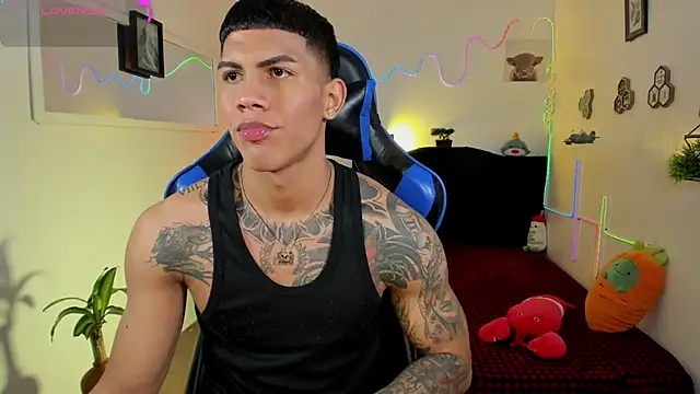 Damian latinxxx online show from February 15, 7:51 am