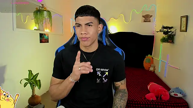 Damian latinxxx online show from February 19, 3:02 am