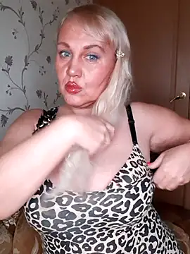 IsabellaBoni online show from November 29, 6:49 am