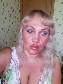 IsabellaBoni online show from August 1, 7:18 am