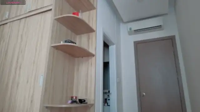 Snapshot of sweety_vikky chatting on February 28, 12:22 am sweety vikky online show from February 28, 12:22 am