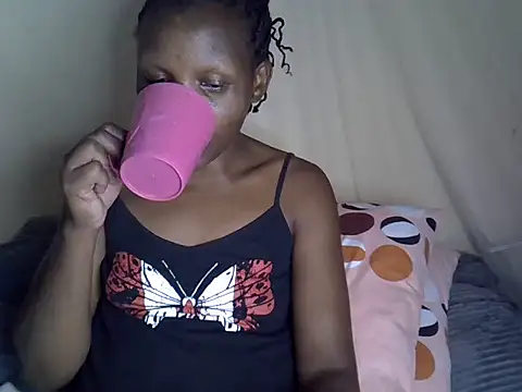 Sweet serah online show from May 4, 7:15 am