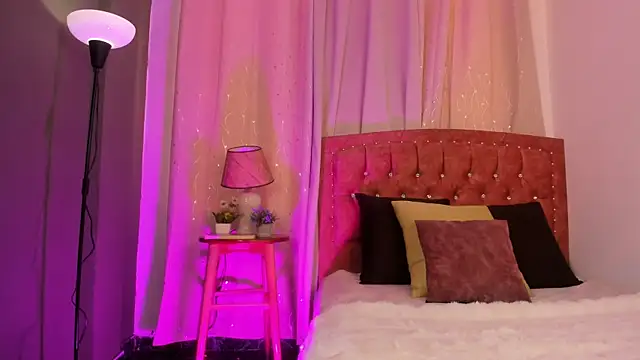 Zara dulce online show from October 13, 1:00 pm