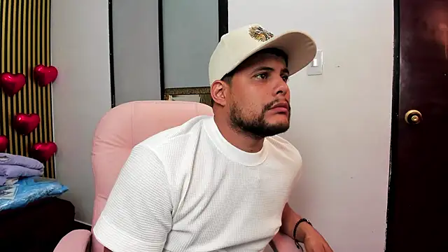 Snapshot of that_temptation chatting on February 16, 6:10 pm that temptation online show from February 16, 6:10 pm