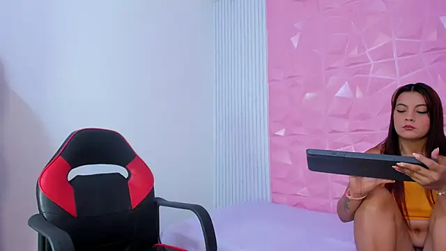 Snapshot of that_temptation chatting on March 15, 12:45 pm that temptation online show from March 15, 12:45 pm