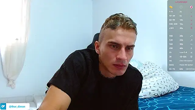 Snapshot of bray_hotboy777 chatting on February 13, 9:00 pm bray hotboy777 online show from February 13, 9:00 pm