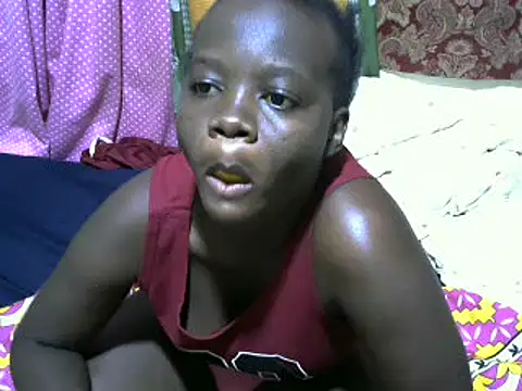 Snapshot of Thicky_kyla chatting on March 5, 10:10 pm Thicky kyla online show from March 5, 10:10 pm