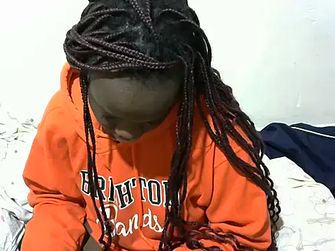 Snapshot of Thicky_kyla chatting on September 23, 7:17 pm Thicky kyla online show from September 23, 7:17 pm