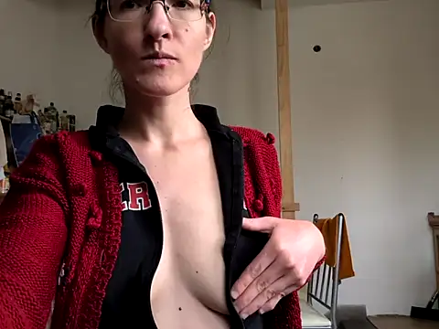 Milky hairy mommy online show from March 14, 10:07 am